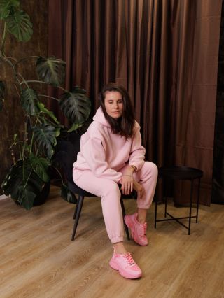 Růžové Vánoce by PROTENPOCIT. Vidíme to růžově. Je Vás hodně. Pod stromečkem budeme rozdávat lásku i s touto růžovou Love...